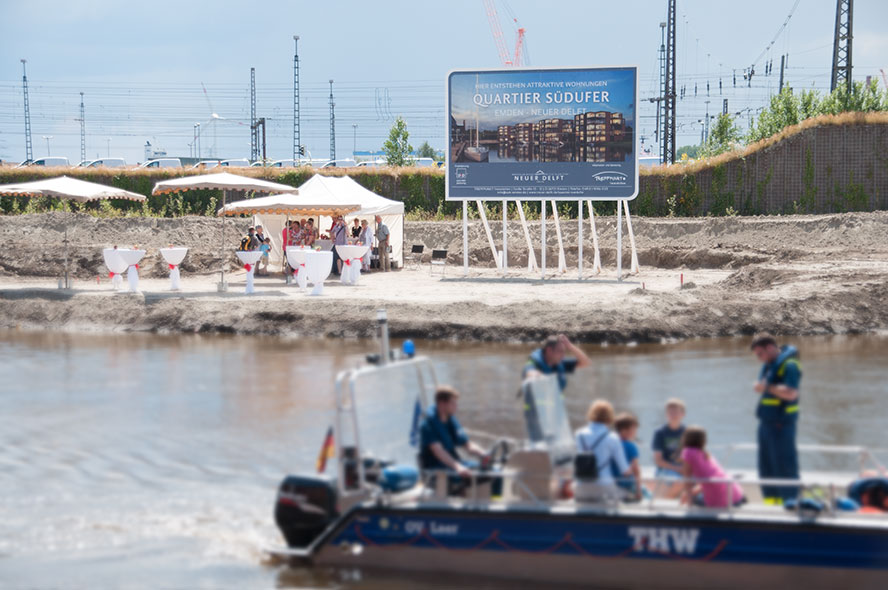 Großflächenplakate an öffentlichen Orten